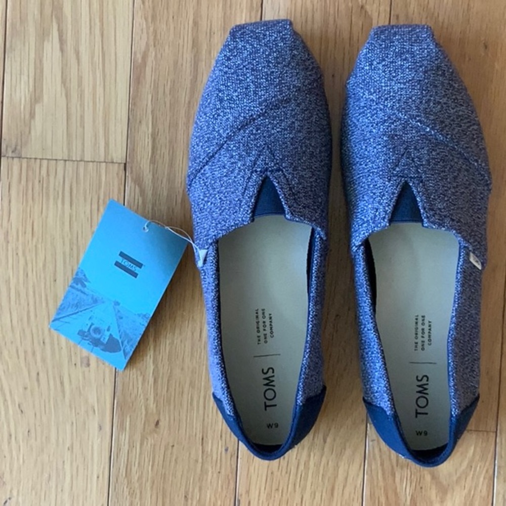 Toms Alpargata Classic Flat NWT